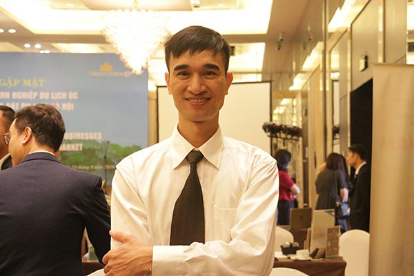 Alex at the meeting with Delegation of Australia Travel Businesses in Hanoi