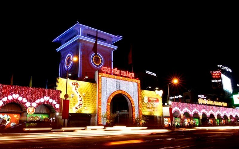 Ben Thanh night market