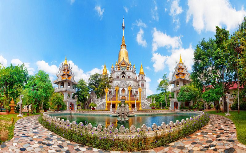 15 Most Famous Temples In Vietnam - Buu-Long-Pagoda