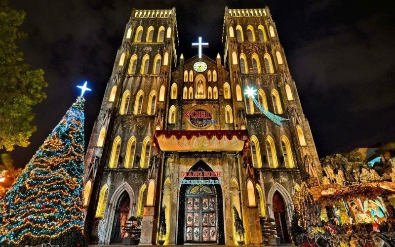 Christmas at a church in Hanoi