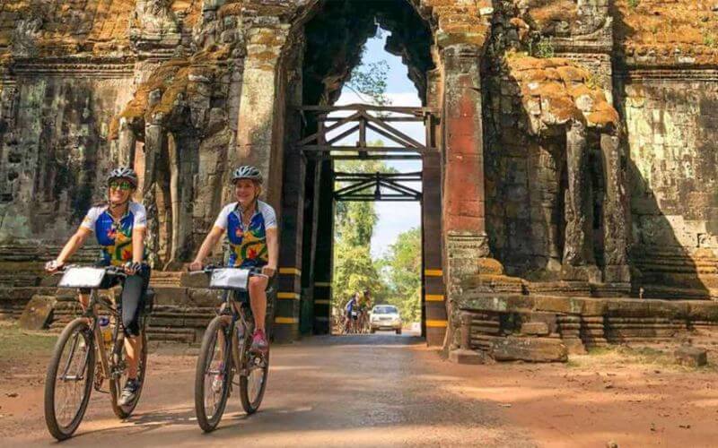 Cambodia 5 Days Discovery by Bicycle