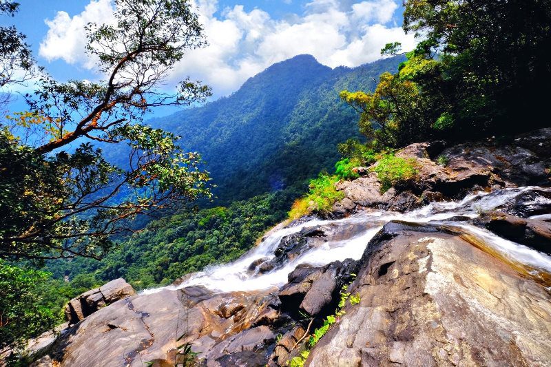 Do Quyen Waterfall