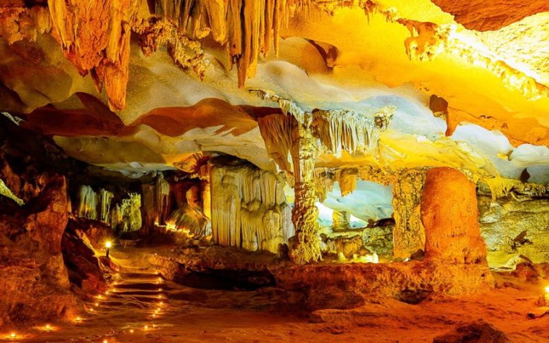 Thien Canh Son Cave