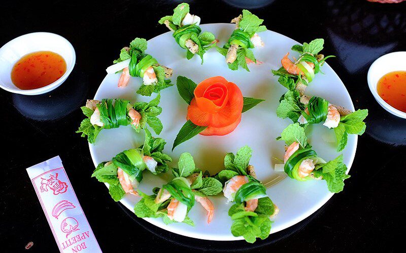 Enjoy Tam Huu in Tra Que Village