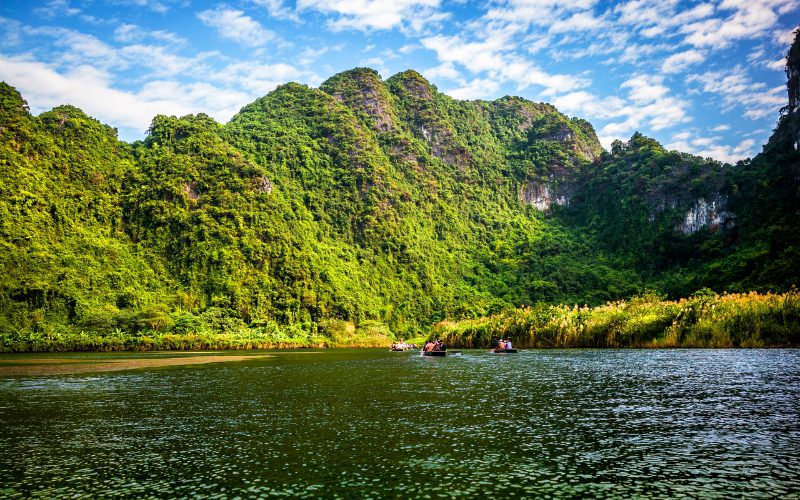 Explore All Must-See Destinations of Vietnam in 14 Days
