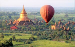 Experience hot air balloons in Bagan