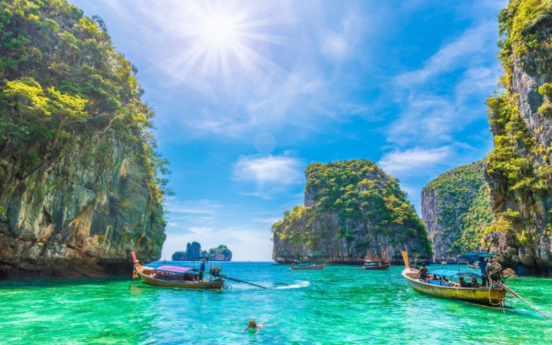Easy-Going Thailand 20 Days Tour from North to South