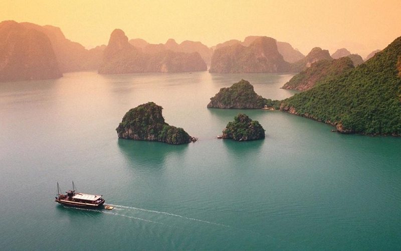 Family Tour to explore Vietnam highlights in 11 Days