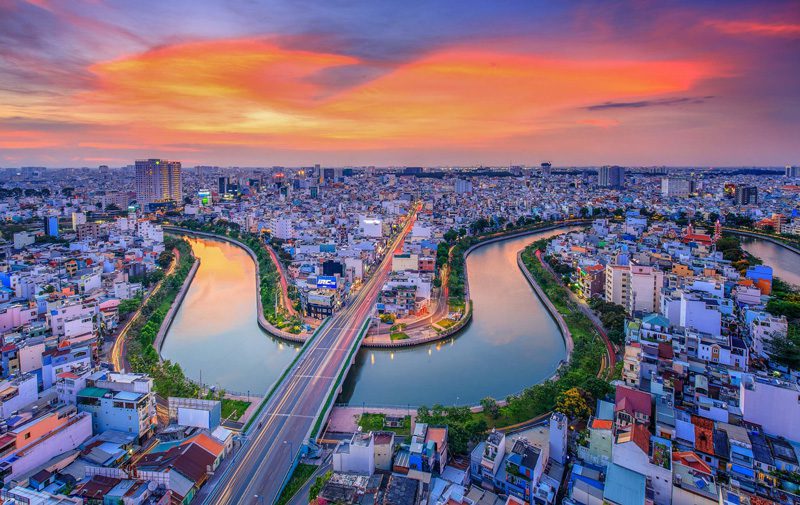 Highlights Tour to famous attractions from Saigon to Hanoi in 12 Days