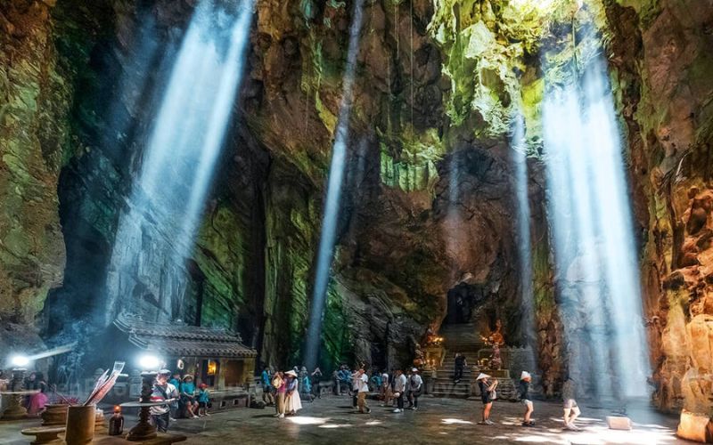 Huyen Khong Cave