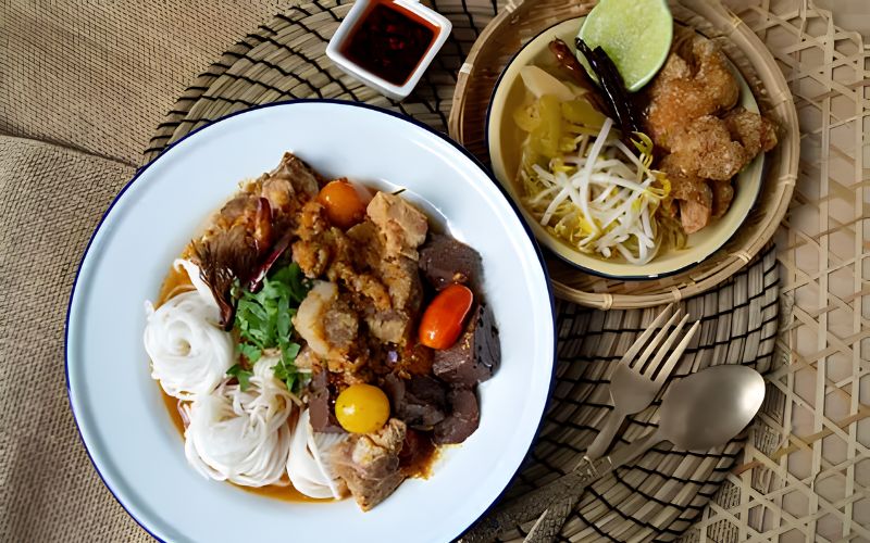 Khanom Jeen Nam Ngiao (Thai Rice Noodles with Spicy Pork Sauce)