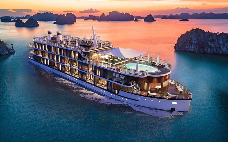 Luxury Cruise in Halong Bay