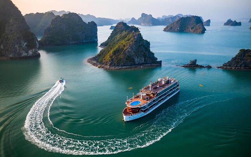 Halong Bay Cruise - vietnam shore excursions