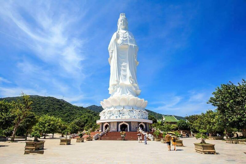 Lady Buddha - Linh Ung Pagoda