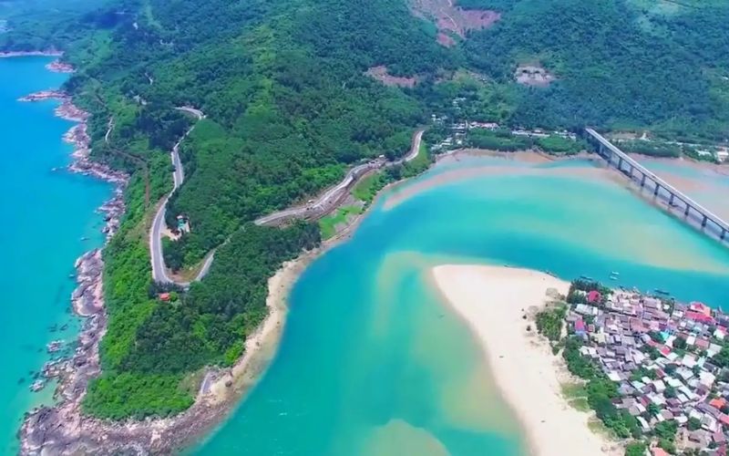 Lang Co Beach, Hue, Vietnam