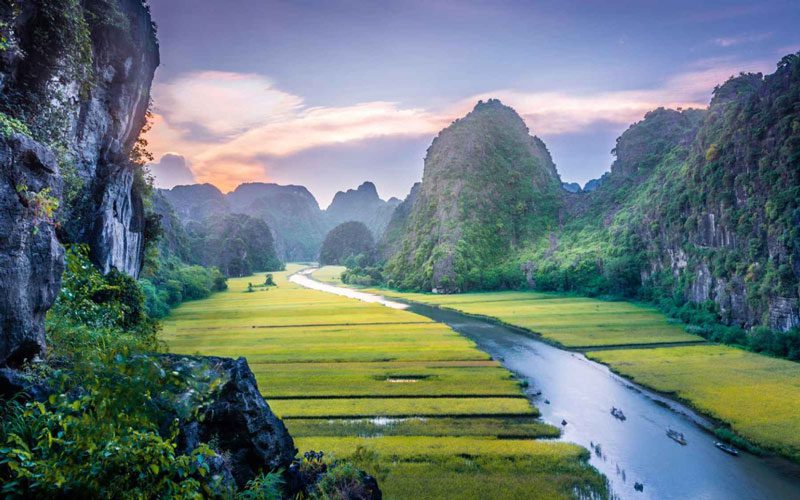 Legendary Beauty of Vietnam and Cambodia in 18 Days