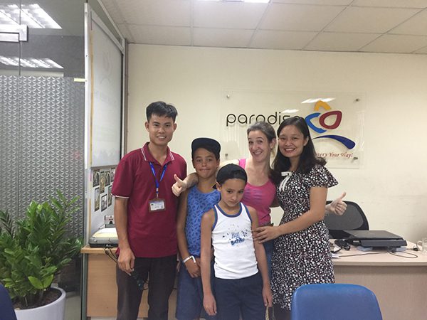 Mme Huong LE et la famille de LIPOVETZKY