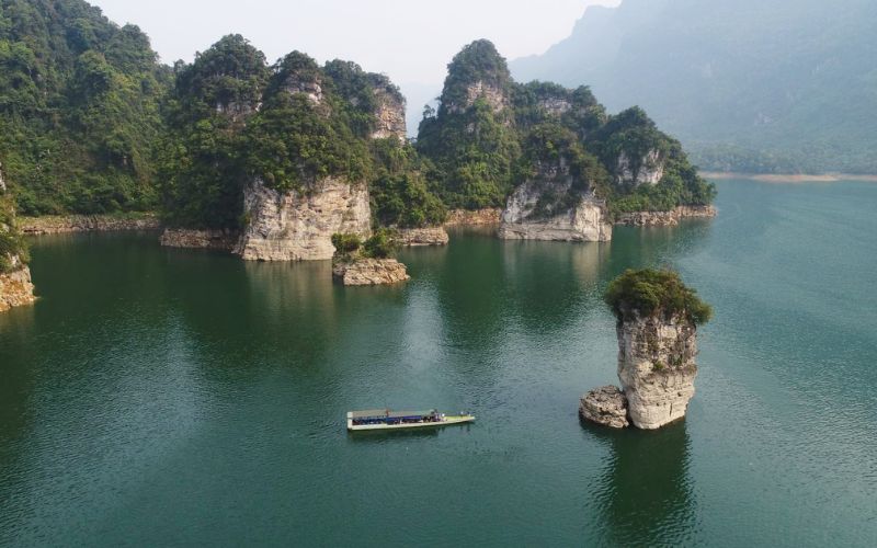 Na Hang Lake