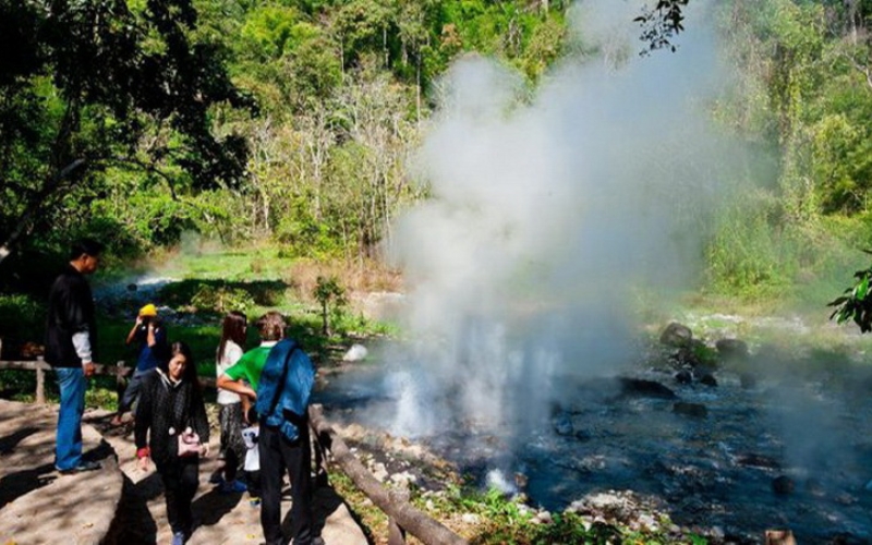 Pong Dueat Hot Springs