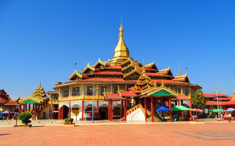 Phaungdawoo Pagoda
