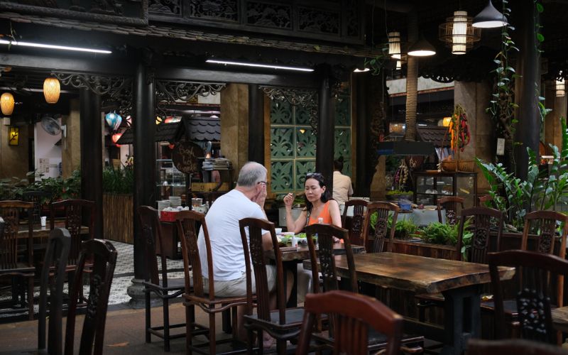 Quan Ngon 138 — Multi-Regional Vietnamese Under One Roof