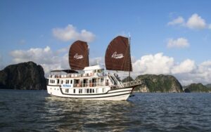 Renea cruise 3 days 2 nights