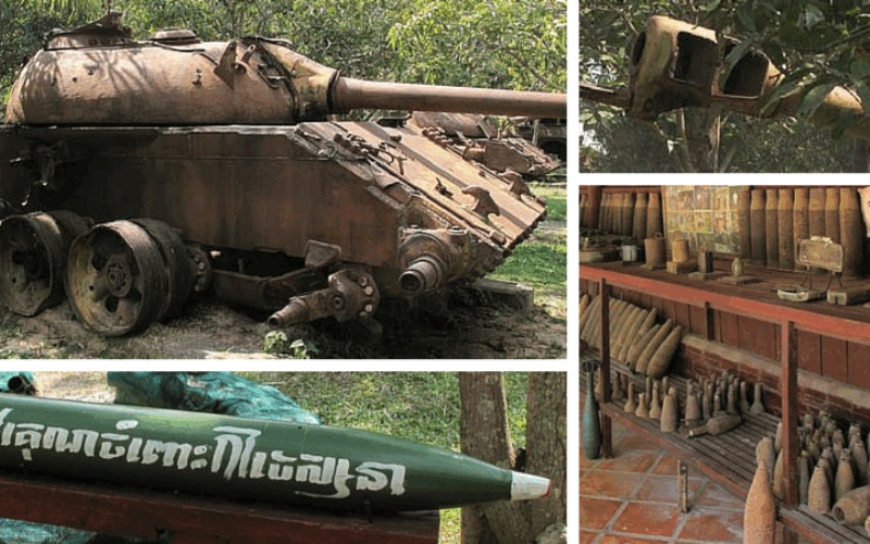 Some weapons and vehicles that were used in the war are displayed outdoors