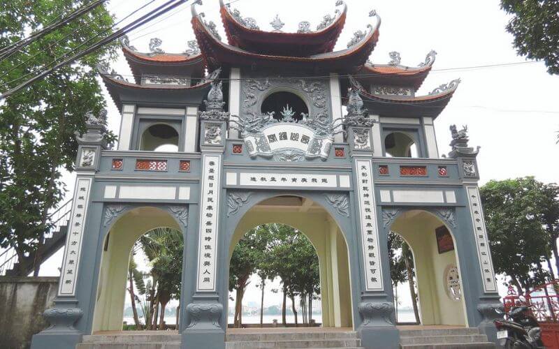 Tay Ho Temple