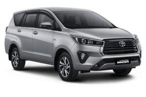 Toyota Innova 7 seats - Vietnam car rental
