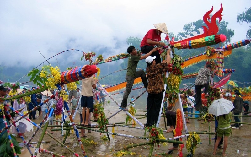 The rocket festival in Vientiane is held in a warm community atmosphere