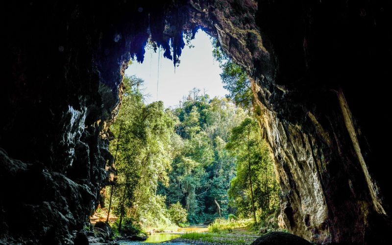 Tham Chang Cave
