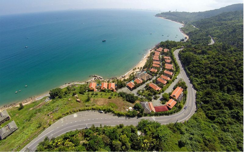 Winding roads at Son Tra Peninsula